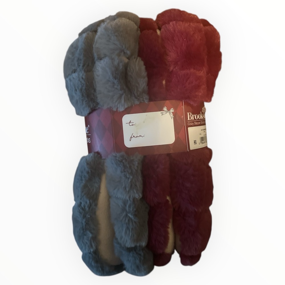 2 Pairs of Brookstone Slippers